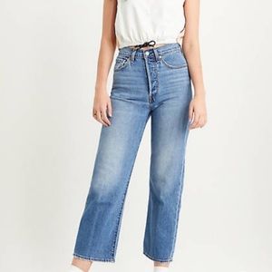 Levi’s Ribcage Straight